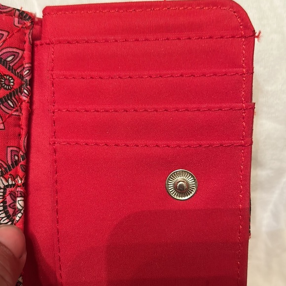 Stone and Co. VERA BRADLEY VIBES…Bandanna look wallet - Picture 2 of 6